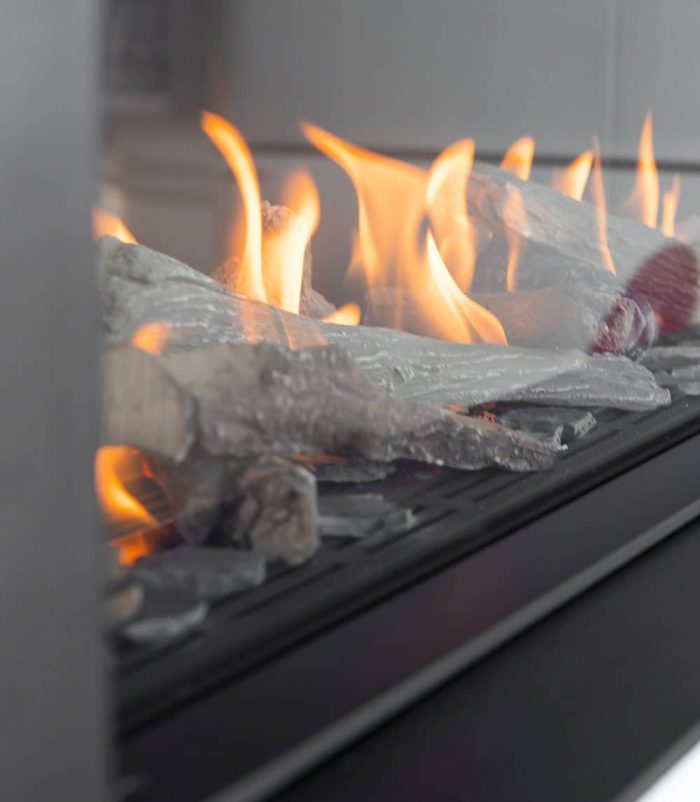 Industrial One caminetto a gas lungo fiamma ricca e realistica Caminetti Carfagna - Fuoco & Design Trevi Umbria